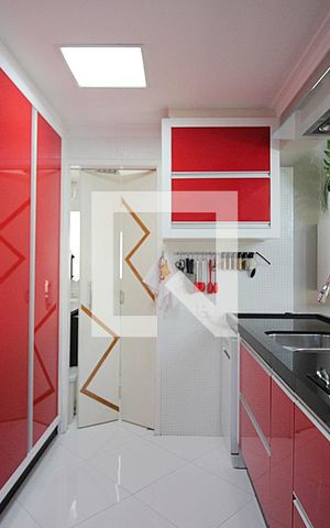 Apartamento à venda com 91m², 2 quartos e 2 vagasCozinha 