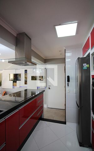Apartamento à venda com 91m², 2 quartos e 2 vagasCozinha 
