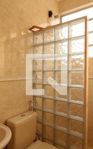 Casa à venda com 180m², 4 quartos e 3 vagasBanheiro Social 1