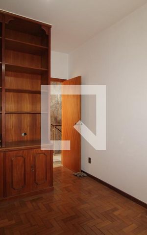 Casa à venda com 180m², 4 quartos e 3 vagasQuarto 3