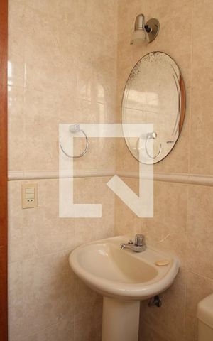 Casa à venda com 180m², 4 quartos e 3 vagasBanheiro Social 1
