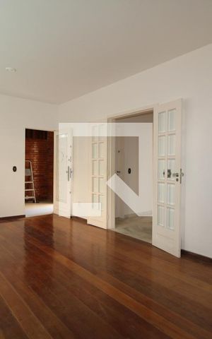 Casa à venda com 180m², 4 quartos e 3 vagasSala 1