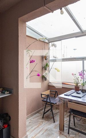 Apartamento à venda com 88m², 2 quartos e 1 vagaSacada