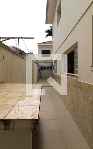Casa à venda com 250m², 5 quartos e 2 vagasQuintal