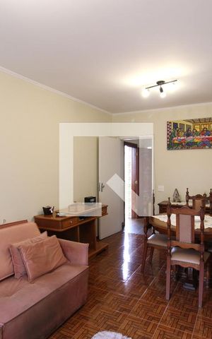 Casa à venda com 250m², 5 quartos e 2 vagasSala