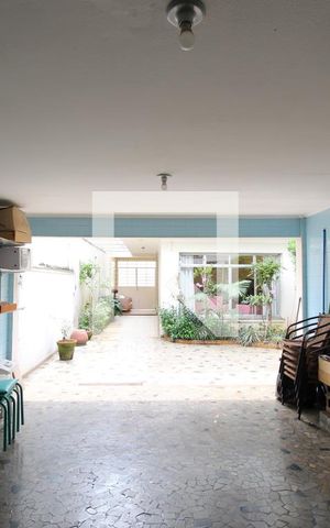 Casa à venda com 250m², 5 quartos e 2 vagasGaragem