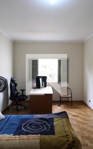 Casa à venda com 250m², 5 quartos e 2 vagasQuarto 1