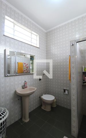 Casa à venda com 250m², 5 quartos e 2 vagasBanheiro Social