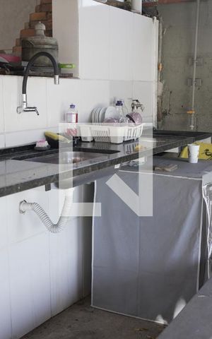 Casa à venda com 360m², 3 quartos e 8 vagasLavanderia - casa 2