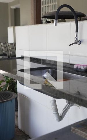 Casa à venda com 360m², 3 quartos e 8 vagasLavanderia - casa 2