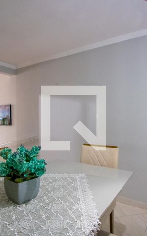 Casa à venda com 129m², 3 quartos e 3 vagas Casa à venda com 129m², 3 quartos e 3 vagasCopa