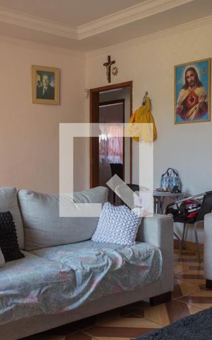 Casa à venda com 197m², 2 quartos e 2 vagas Casa à venda com 197m², 2 quartos e 2 vagasSala