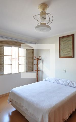 Casa para alugar com 280m², 3 quartos e 2 vagasQuarto 2