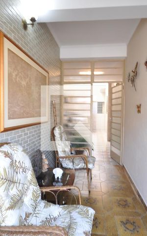 Casa para alugar com 280m², 3 quartos e 2 vagasHall de entrada