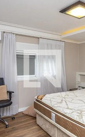 Casa de condomínio à venda com 337m², 3 quartos e 2 vagasQuarto