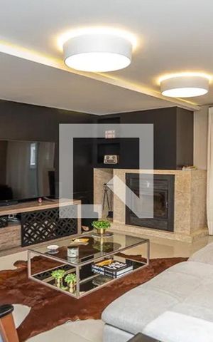 Casa de condomínio à venda com 337m², 3 quartos e 2 vagasSala