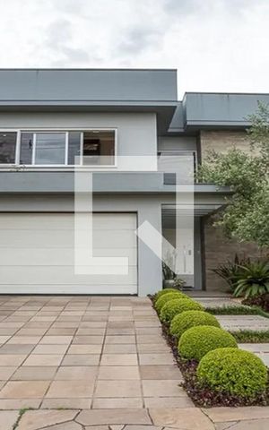 Casa de condomínio à venda com 337m², 3 quartos e 2 vagasFachada