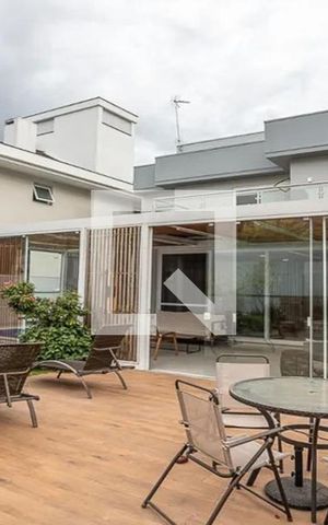 Casa de condomínio à venda com 337m², 3 quartos e 2 vagasÁrea comum