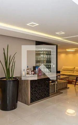 Casa de condomínio à venda com 337m², 3 quartos e 2 vagasSala
