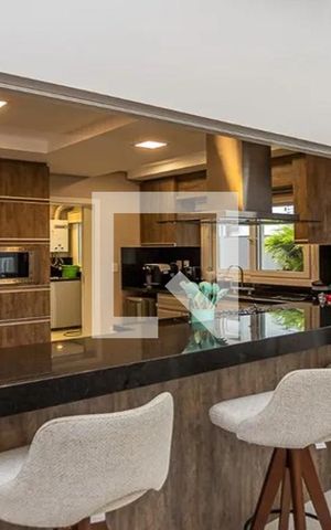 Casa de condomínio à venda com 337m², 3 quartos e 2 vagasCozinha