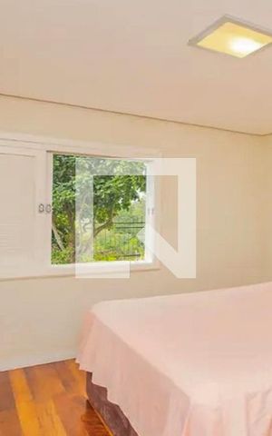 Casa à venda com 303m², 4 quartos e 2 vagasQuarto 2