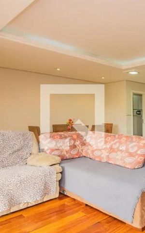 Casa à venda com 303m², 4 quartos e 2 vagasSala
