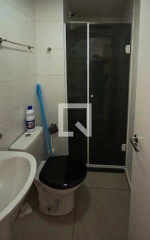 Apartamento para alugar com 36m², 2 quartos e sem vaga Apartamento para alugar com 36m², 2 quartos e sem vagaBanheiro