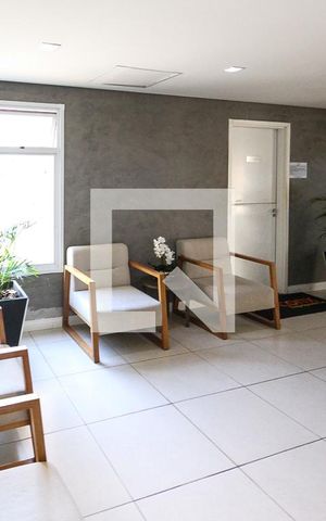 Apartamento para alugar com 36m², 2 quartos e sem vaga Apartamento para alugar com 36m², 2 quartos e sem vagaHall