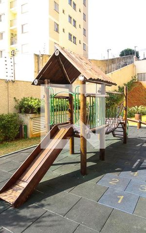 Apartamento para alugar com 36m², 2 quartos e sem vaga Apartamento para alugar com 36m², 2 quartos e sem vagaÁrea comum - Playground