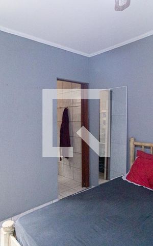 Casa à venda com 180m², 3 quartos e 2 vagasSuíte