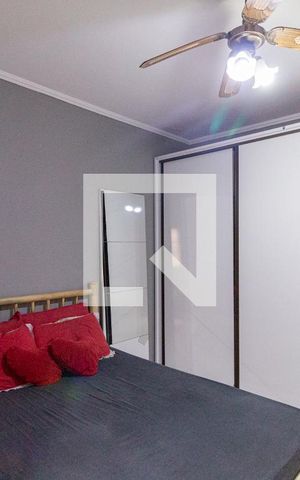 Casa à venda com 180m², 3 quartos e 2 vagasSuíte