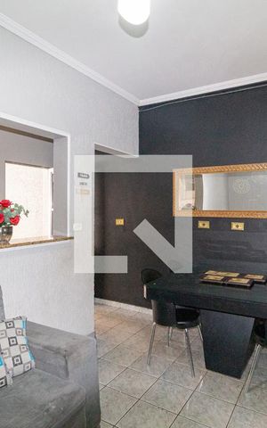 Casa à venda com 180m², 3 quartos e 2 vagasSala