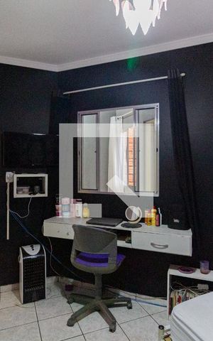 Casa à venda com 180m², 3 quartos e 2 vagasQuarto 1