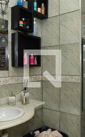 Casa à venda com 260m², 3 quartos e 2 vagasBanheiro 2