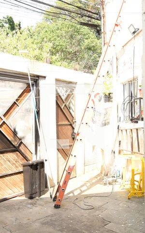 Casa à venda com 260m², 3 quartos e 2 vagasÁrea de Serviço