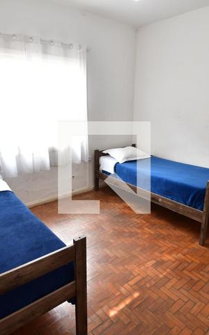 Casa à venda com 450m², 6 quartos e 3 vagasQuarto 2