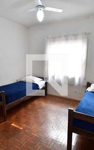 Casa à venda com 450m², 6 quartos e 3 vagasQuarto 2