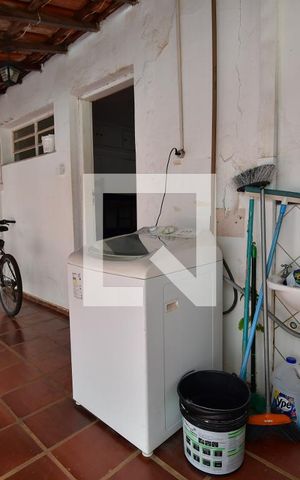 Casa à venda com 450m², 6 quartos e 3 vagasÁrea de Serviço