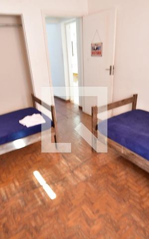 Casa à venda com 450m², 6 quartos e 3 vagasEdícula - Quarto 2