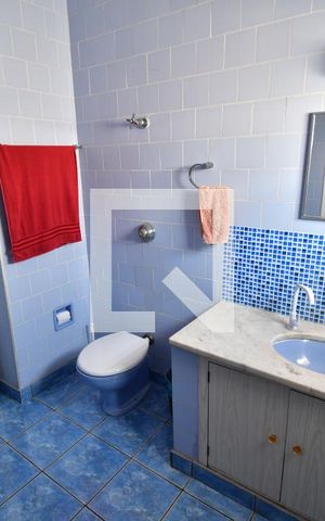 Casa à venda com 450m², 6 quartos e 3 vagasBanheiro Suíte