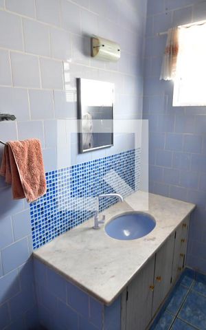 Casa à venda com 450m², 6 quartos e 3 vagasBanheiro Suíte