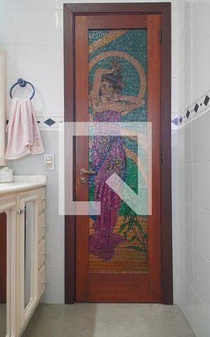 Casa à venda com 900m², 4 quartos e 7 vagas Casa à venda com 900m², 4 quartos e 7 vagasBanheiro