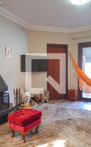 Casa à venda com 900m², 4 quartos e 7 vagas Casa à venda com 900m², 4 quartos e 7 vagasSala 2