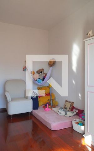 Casa à venda com 900m², 4 quartos e 7 vagas Casa à venda com 900m², 4 quartos e 7 vagasSuíte 2