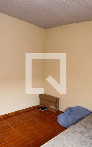 Casa à venda com 225m², 4 quartos e 2 vagas Casa à venda com 225m², 4 quartos e 2 vagasQuarto
