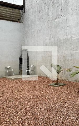Casa para alugar com 33m², 1 quarto e 1 vaga Casa para alugar com 33m², 1 quarto e 1 vagaÁrea Externa