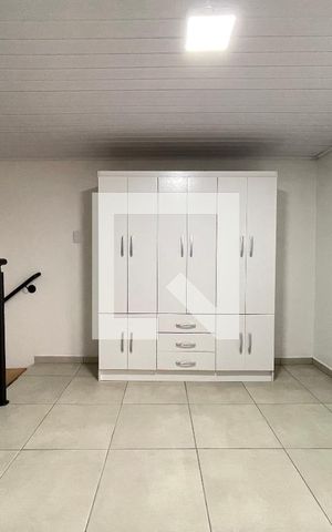 Casa para alugar com 33m², 1 quarto e 1 vaga Casa para alugar com 33m², 1 quarto e 1 vagaQuarto 1