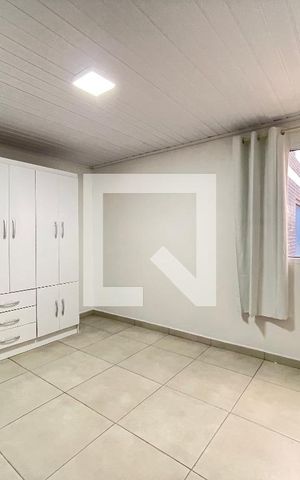 Casa para alugar com 33m², 1 quarto e 1 vaga Casa para alugar com 33m², 1 quarto e 1 vagaQuarto 1