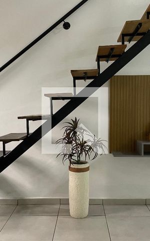 Casa para alugar com 33m², 1 quarto e 1 vaga Casa para alugar com 33m², 1 quarto e 1 vagaSala