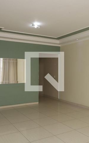 Casa para alugar com 280m², 3 quartos e 8 vagasSala